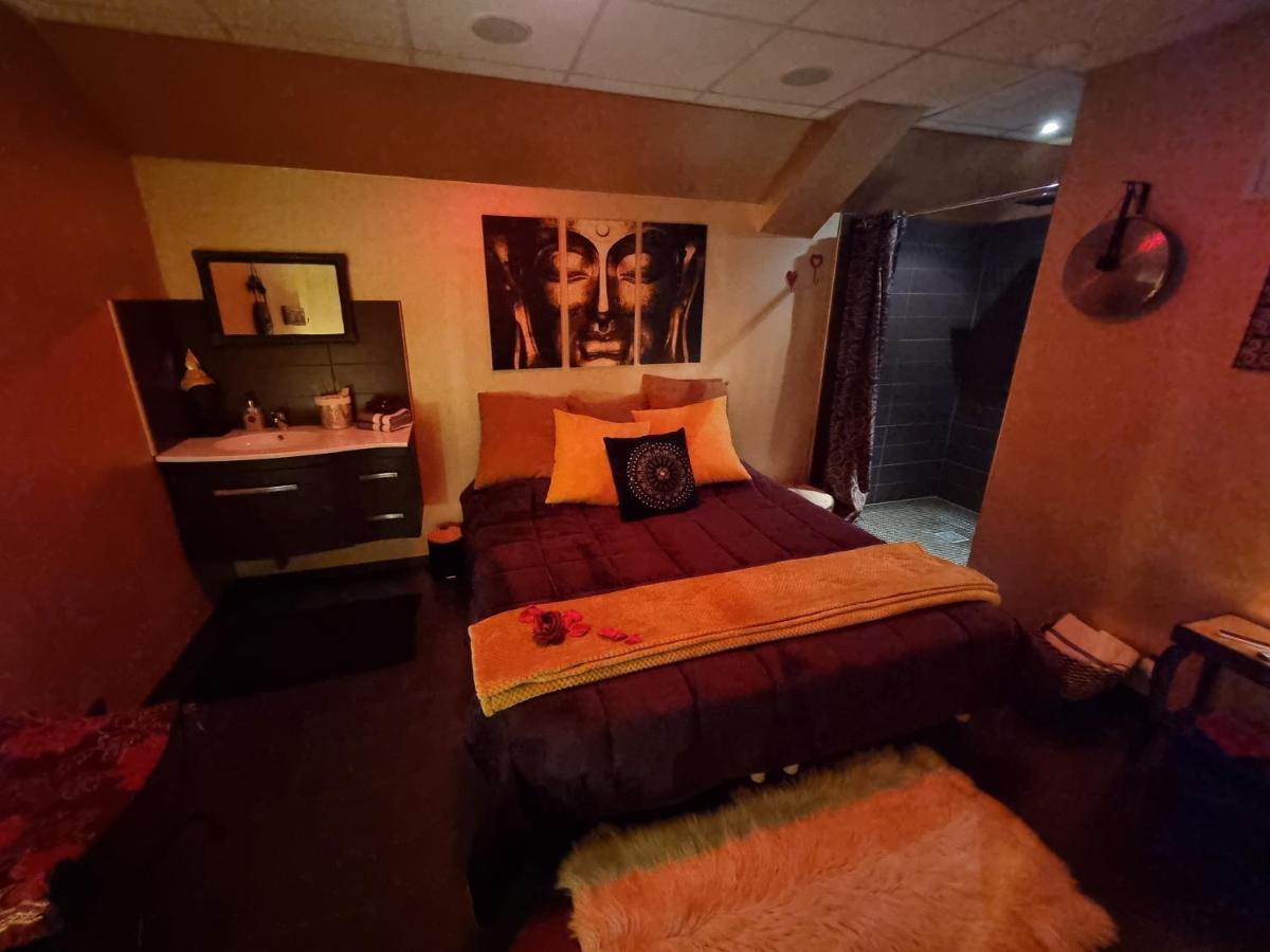 Love Room, Les Nuitees Secretes De Rouen Darnétal Exteriör bild